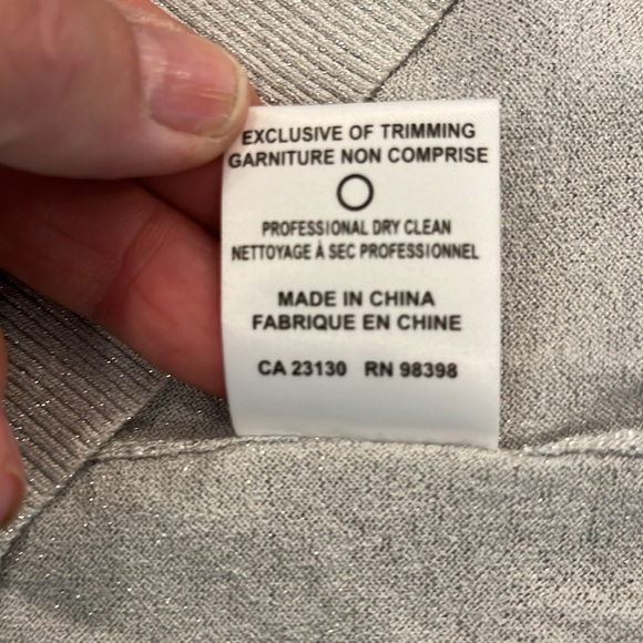 EUC judith & charles metallic silver v neck drop shoulder sweater - Picture 8 of 8